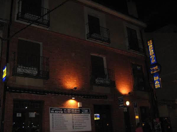 Oyo Hospedaje El Gato Segovia Exterior photo